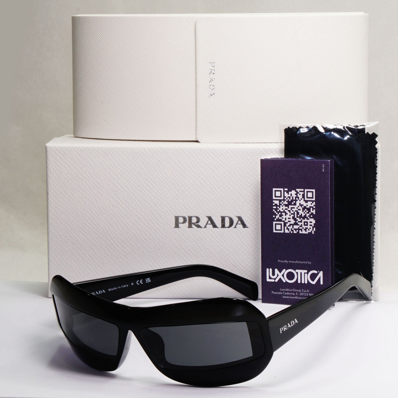 Prada Sunglasses Black Wrap Grey Square Fashion PR30YS SPR 30Y 1AB-5S0