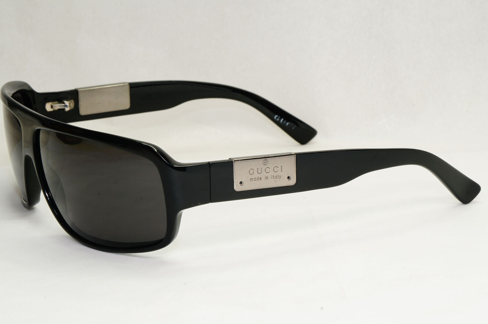 Gucci Sunglasses 2001 Vintage Black Square Silver Wrap GG 1561/S 807Y1 060324