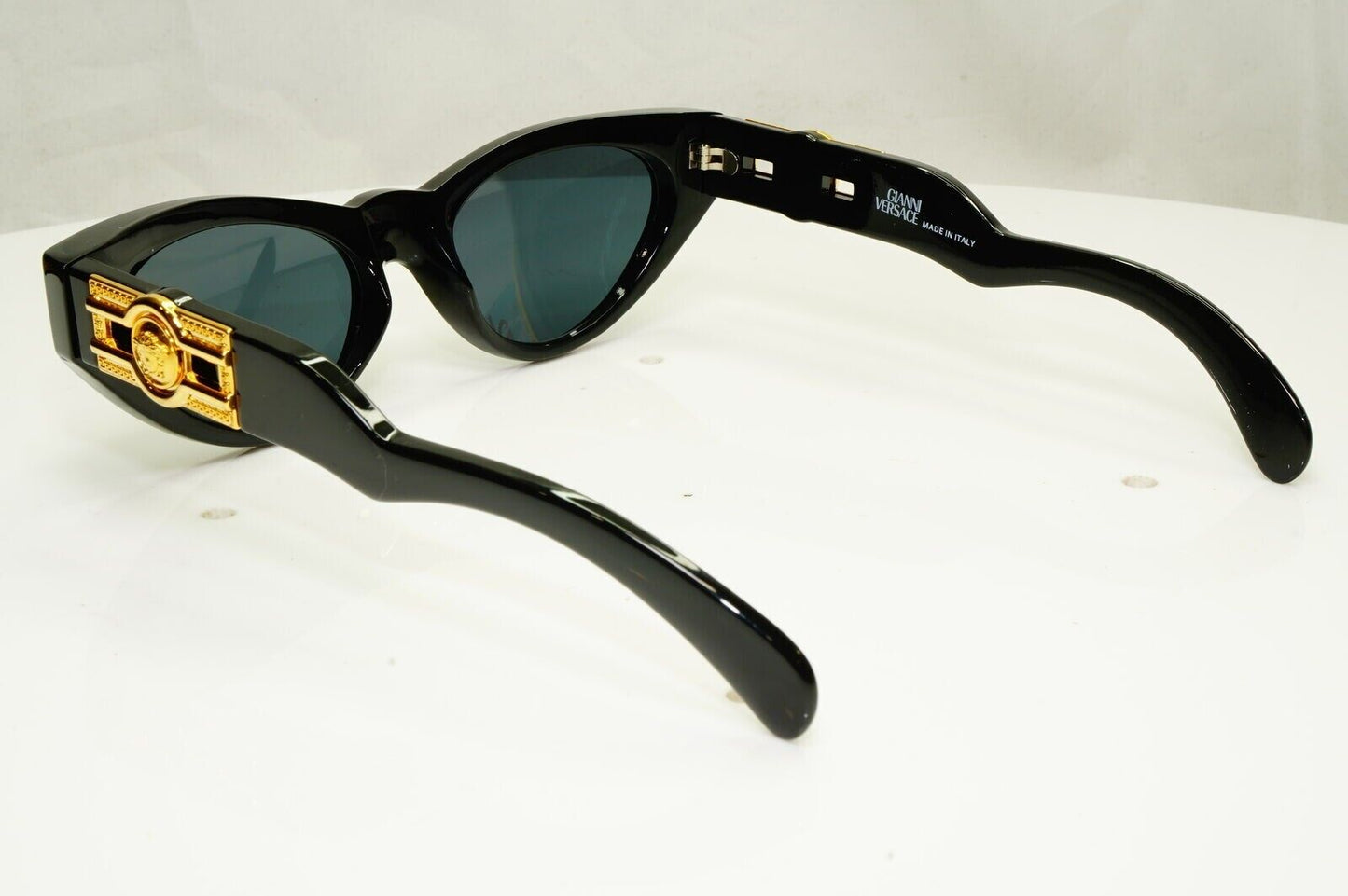 Gianni Versace Sunglasses 1996 Vintage Black Gold Medusa MOD 476/B COL 852