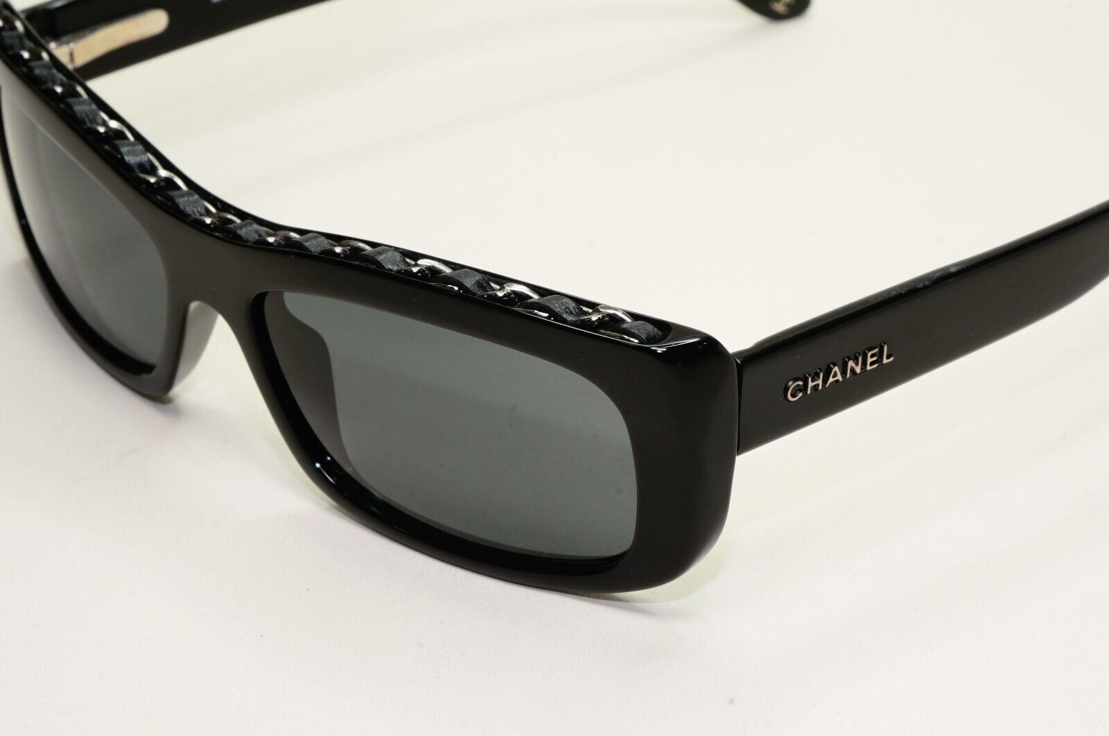 Chanel Sunglasses 2008 Vintage White Black Chain Rectangle 5130-Q c501/87 280924