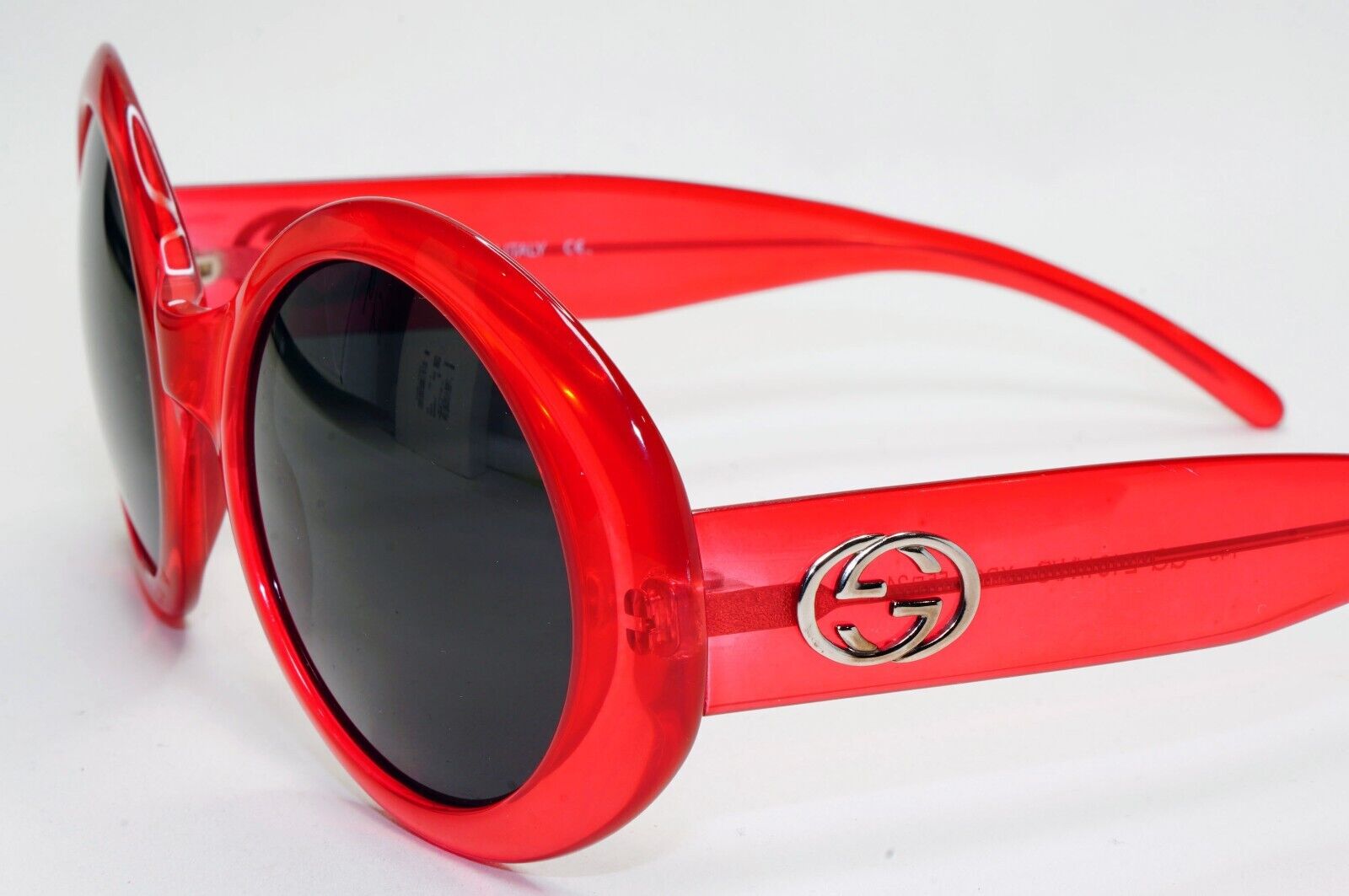 Gucci Sunglasses 1996 Vintage Red Black Round Large GG 2401/N/S XD6 291024