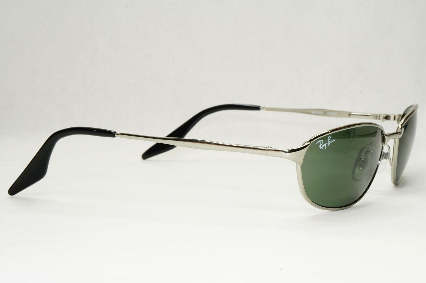 Ray-Ban Sunglasses Year 2004 Vintage Silver Green Grey Wrap Metal RB 3023 W2962