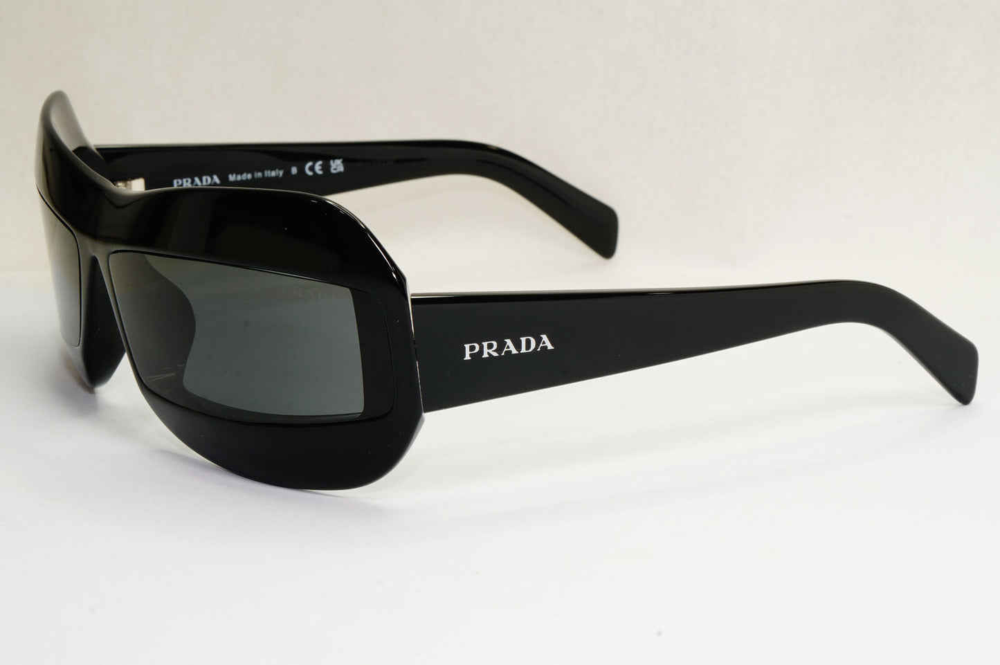 Prada Sunglasses Black Wrap Grey Square Fashion PR30YS SPR 30Y 1AB-5S0