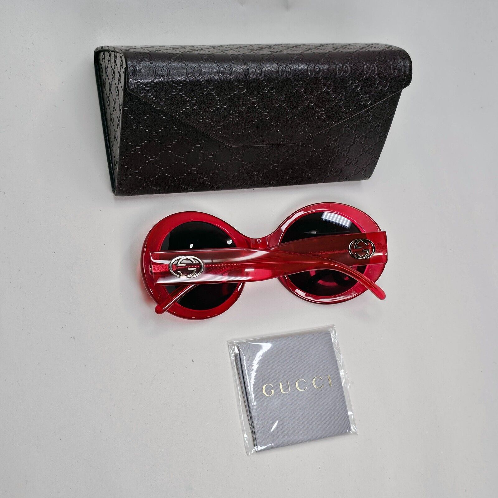 Gucci Sunglasses 1996 Vintage Red Black Round Large GG 2401/N/S XD6 291024