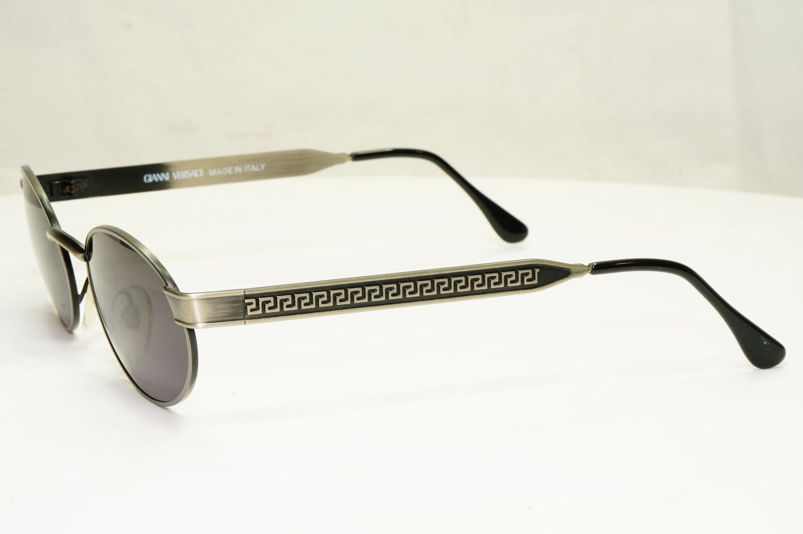 Gianni Versace 1996 Vintage Silver Black Oval Metal Sunglasses MOD S58 COL 943