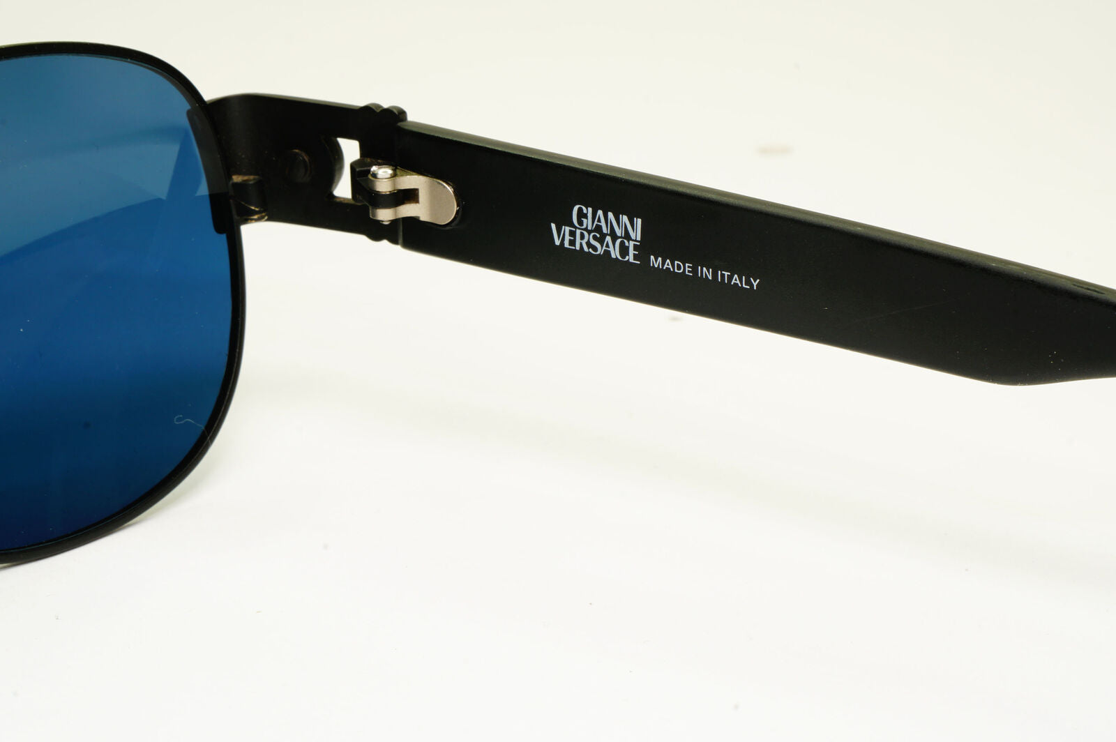 Gianni Versace 1996 Vintage Mens Black Blue Metal Sunglasses MOD S47 COL 028