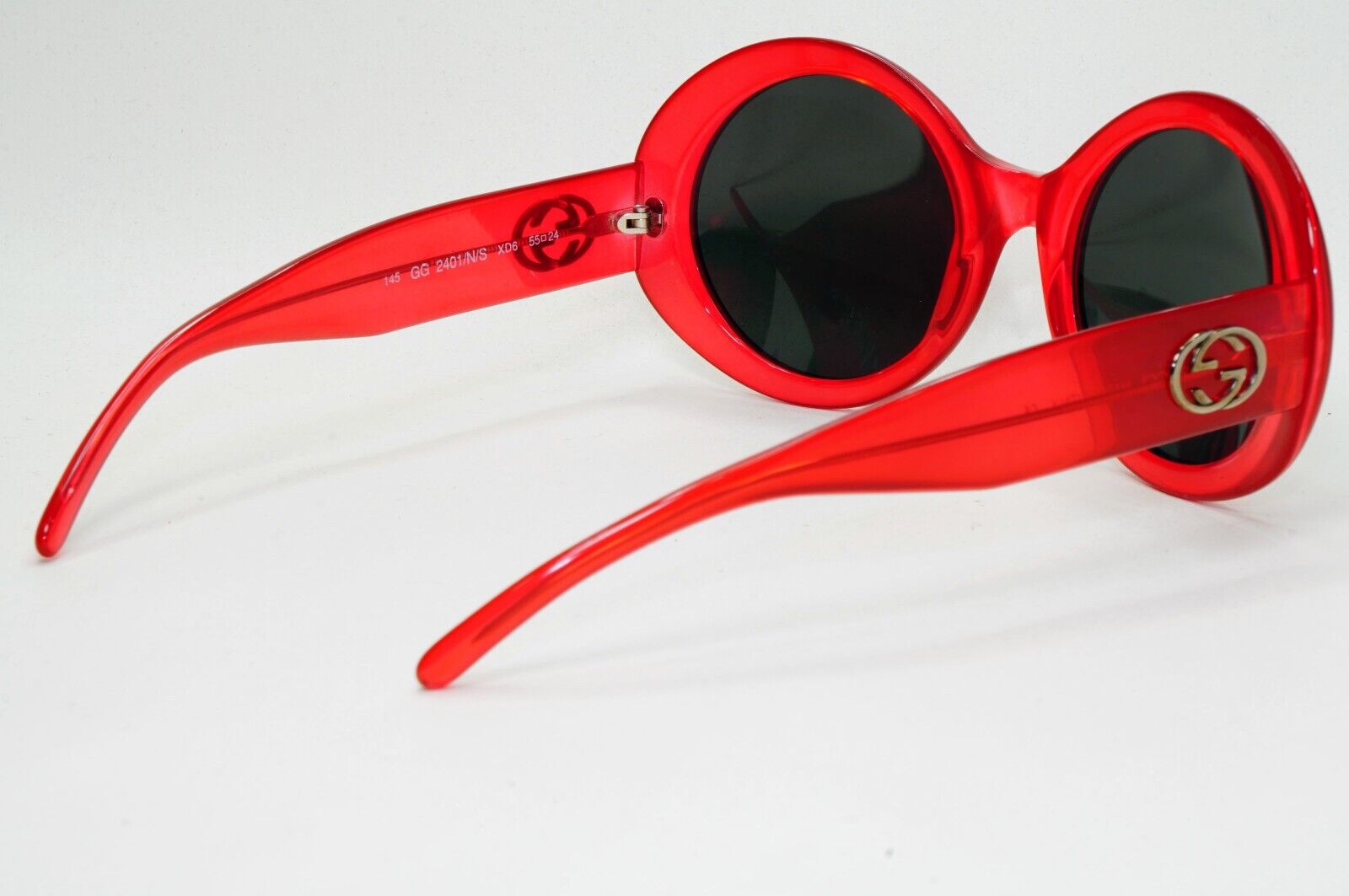 Gucci Sunglasses 1996 Vintage Red Black Round Large GG 2401/N/S XD6 291024