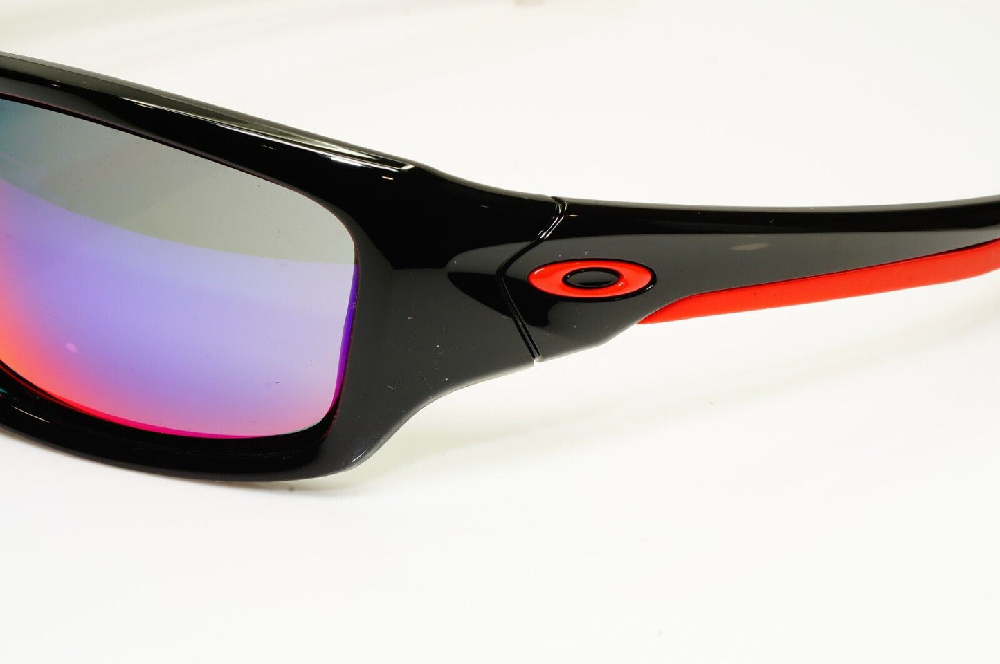 Authentic Oakley Mens Valve Sunglasses Black Red Iridium Mirror OO 9236-02 [A]