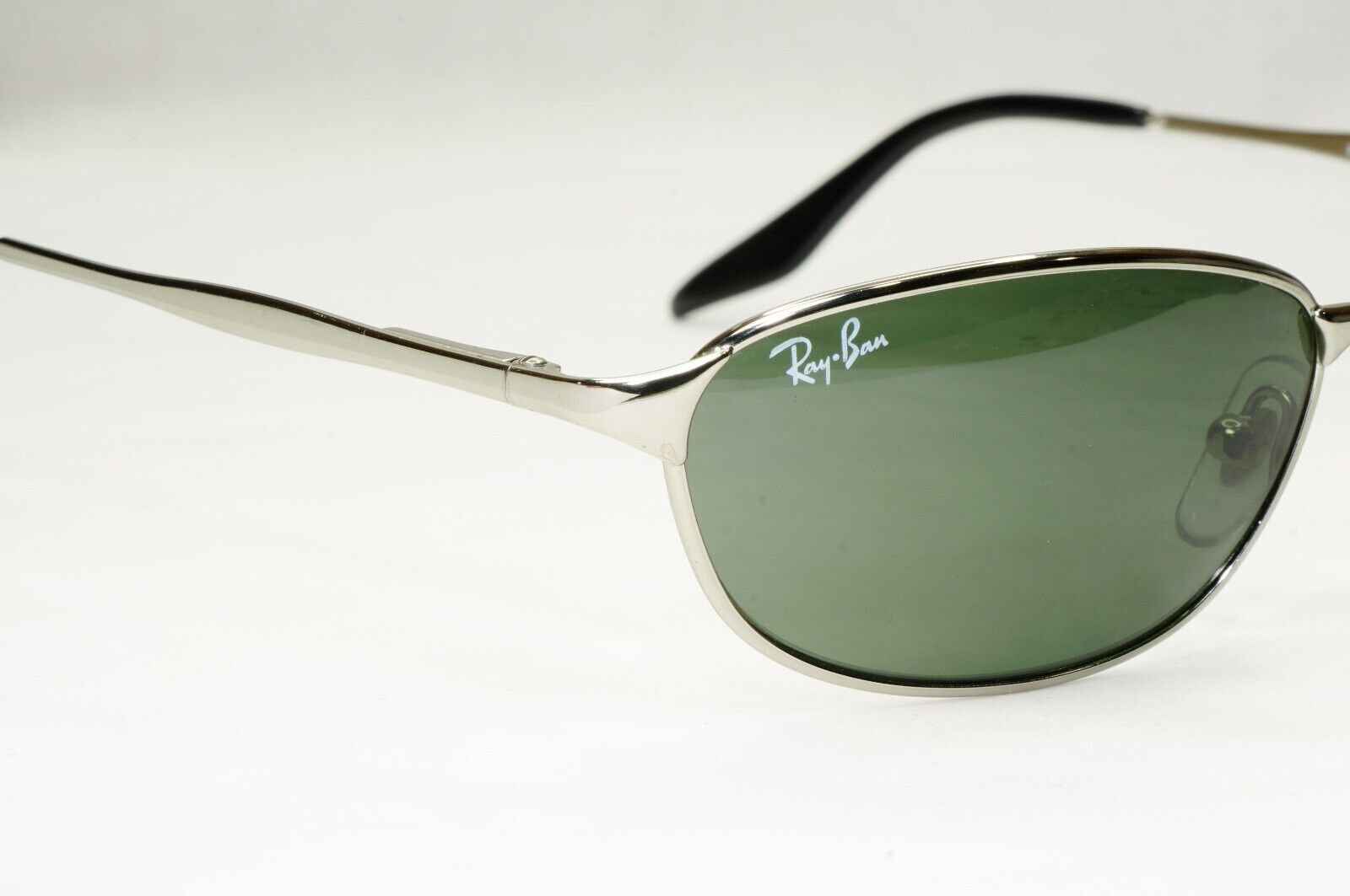 Ray-Ban Sunglasses Year 2004 Vintage Silver Green Grey Wrap Metal RB 3023 W2962