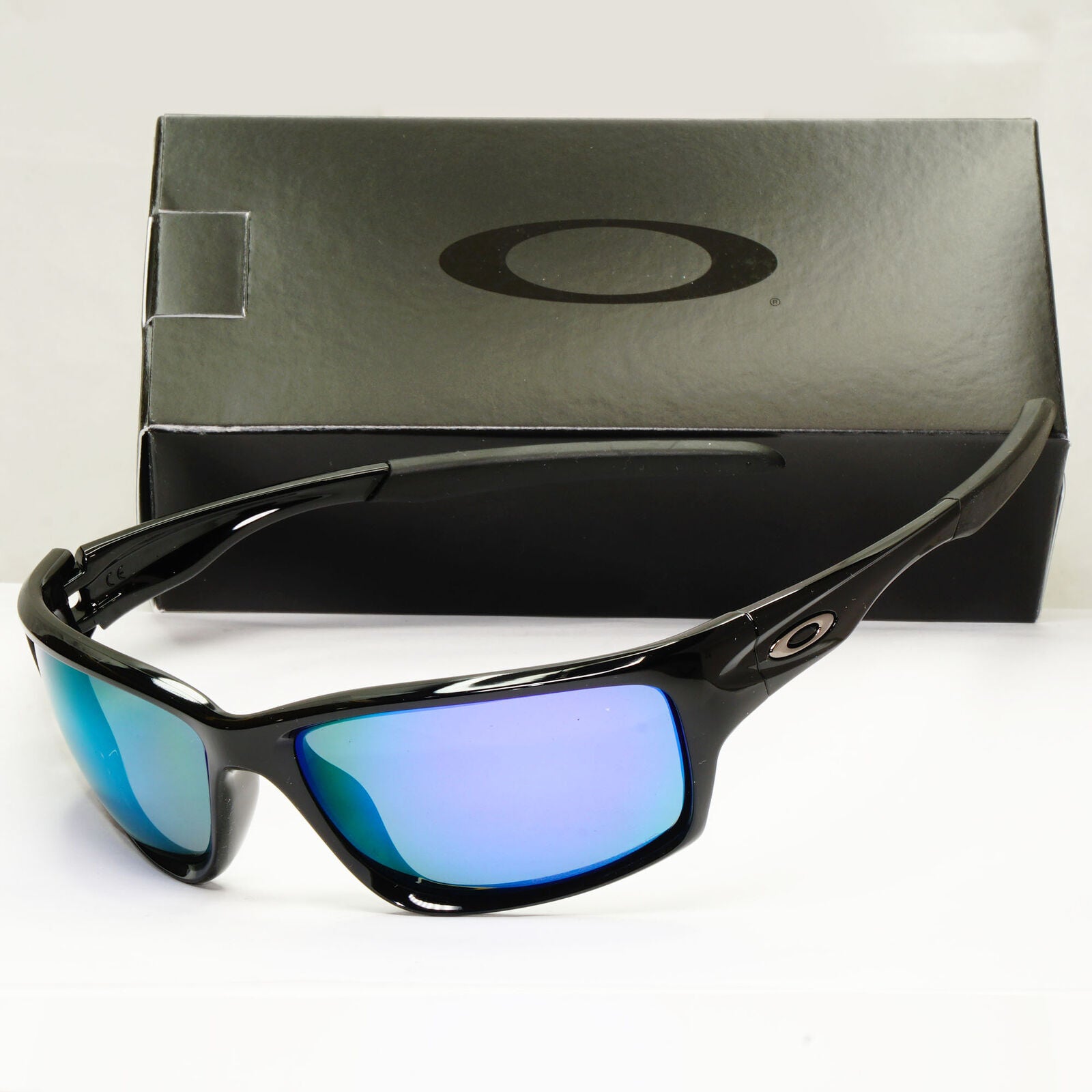 Oakley Canteen Sunglasses Black Violet Blue Mirror Iridium Polarized OO9225 07