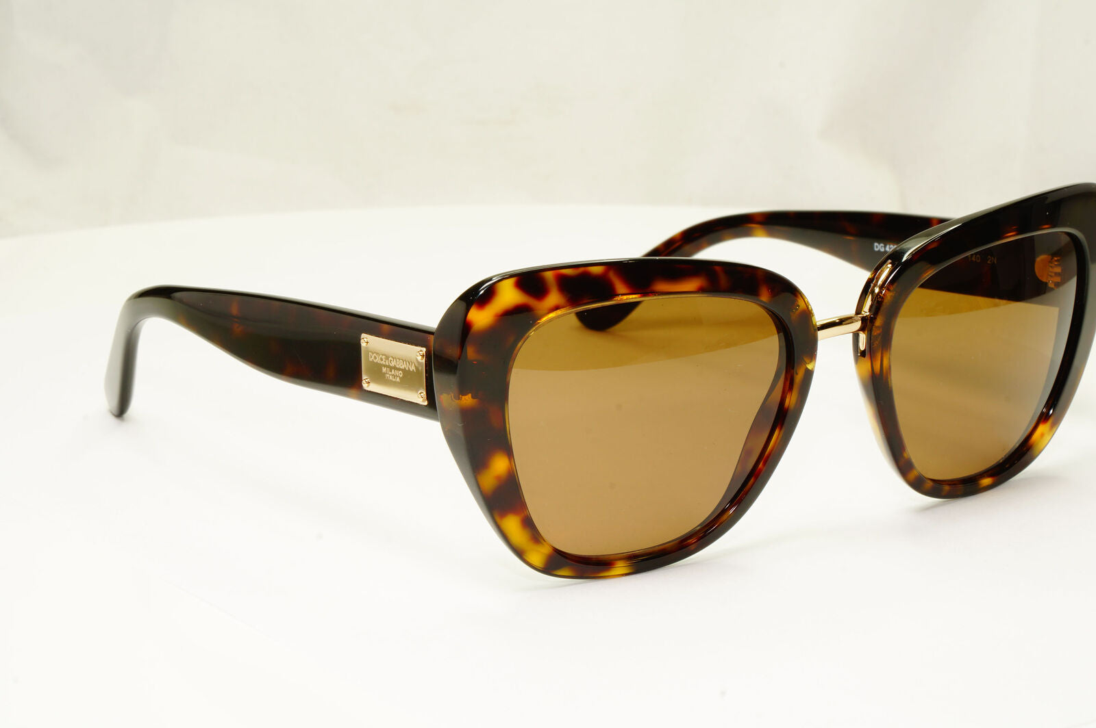 Authentic Dolce & Gabbana Womens Sunglasses Gold Brown DG 4296 502/13 240122