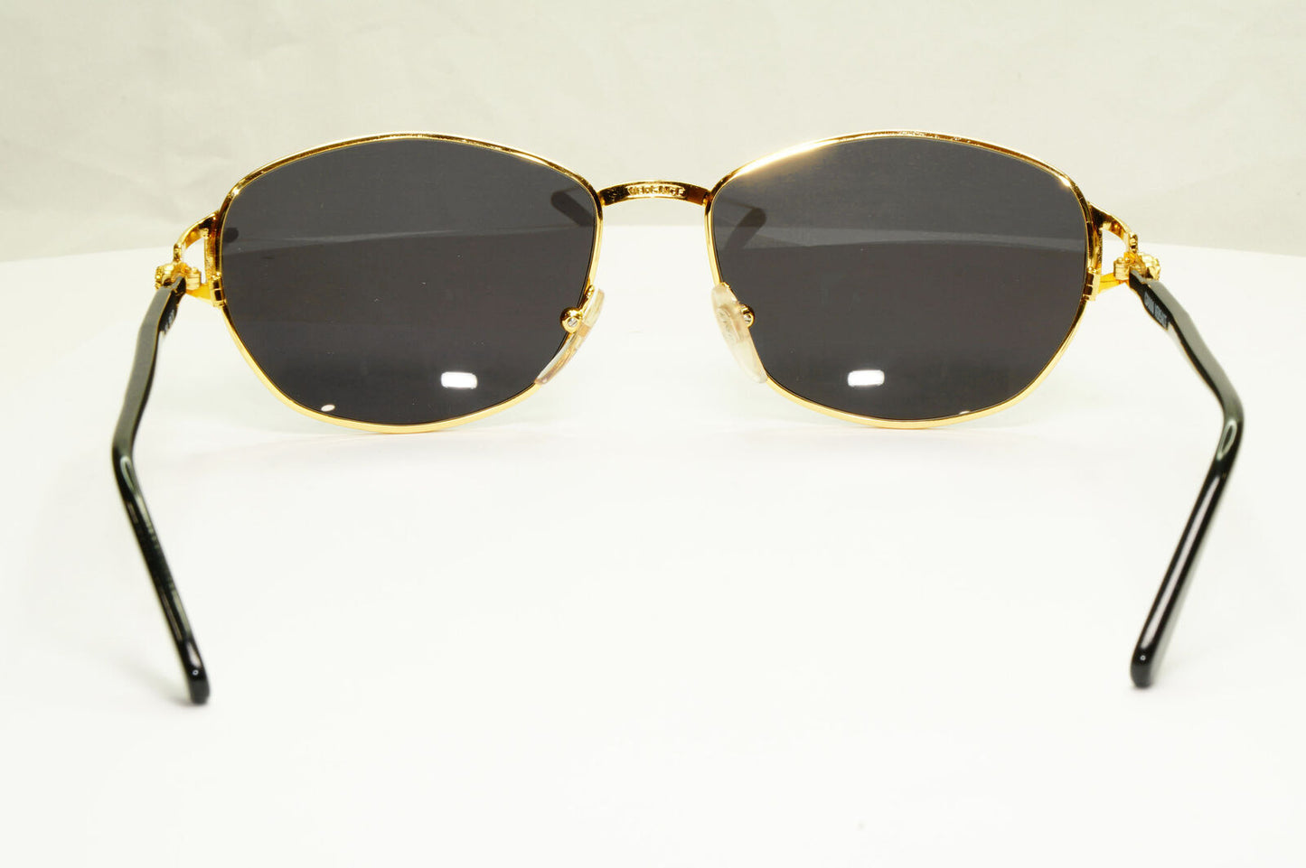 Gianni Versace 1995 Vintage Gold Medusa Black Retro Sunglasses MOD G29 COL 18L