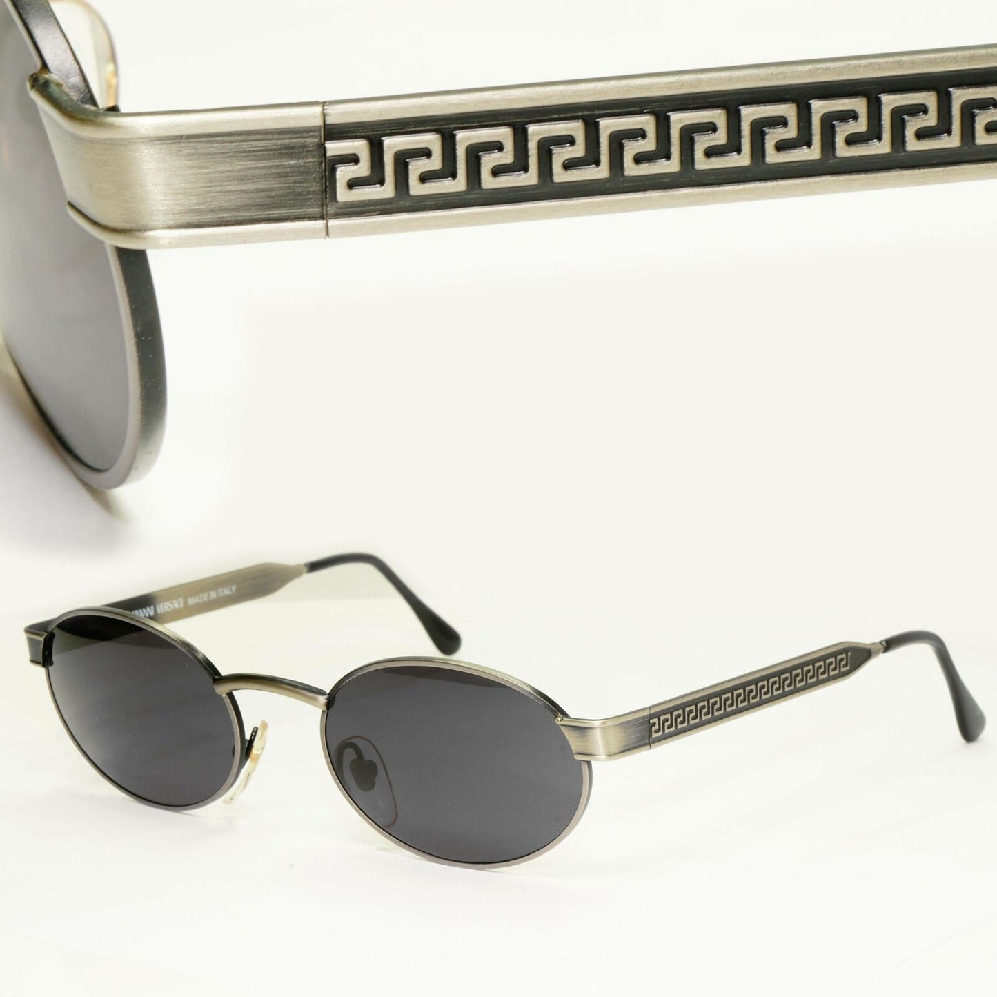 Gianni Versace 1996 Vintage Silver Black Oval Metal Sunglasses MOD S58 COL 943