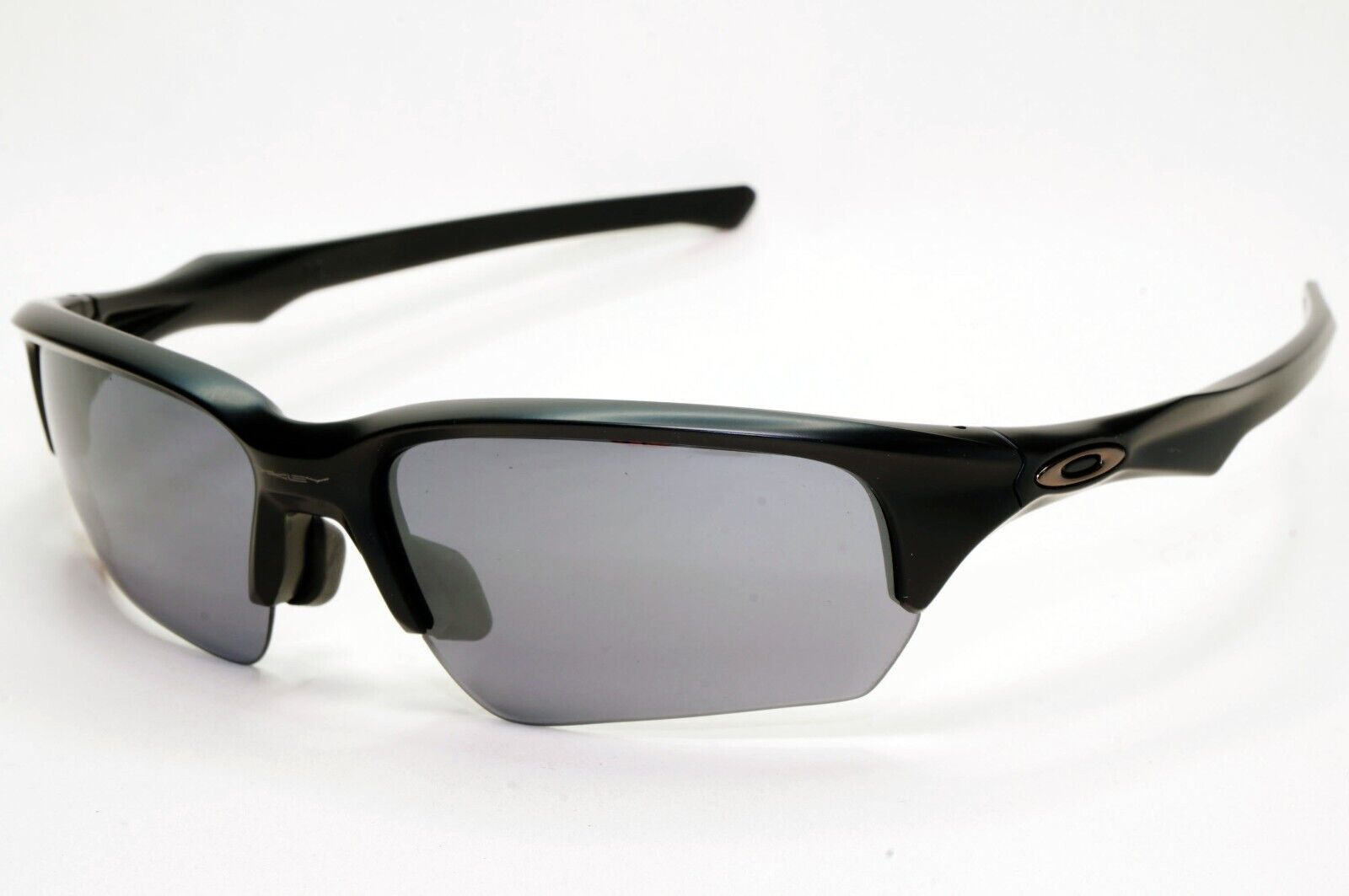 Oakley Sunglasses OO 9372 Black Matte Iridium Grey Mirror Flak Beta (A) 02 65mm