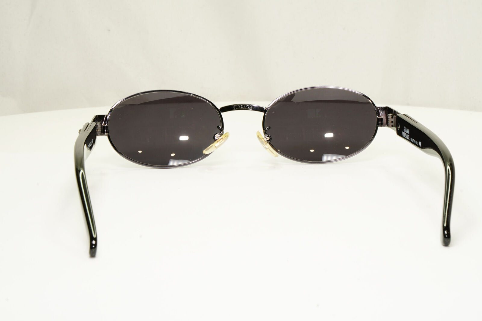 Gianni Versace 1996 Vintage Mens Gunmetal Oval Medusa Sunglasses MOD X18 COL 58M