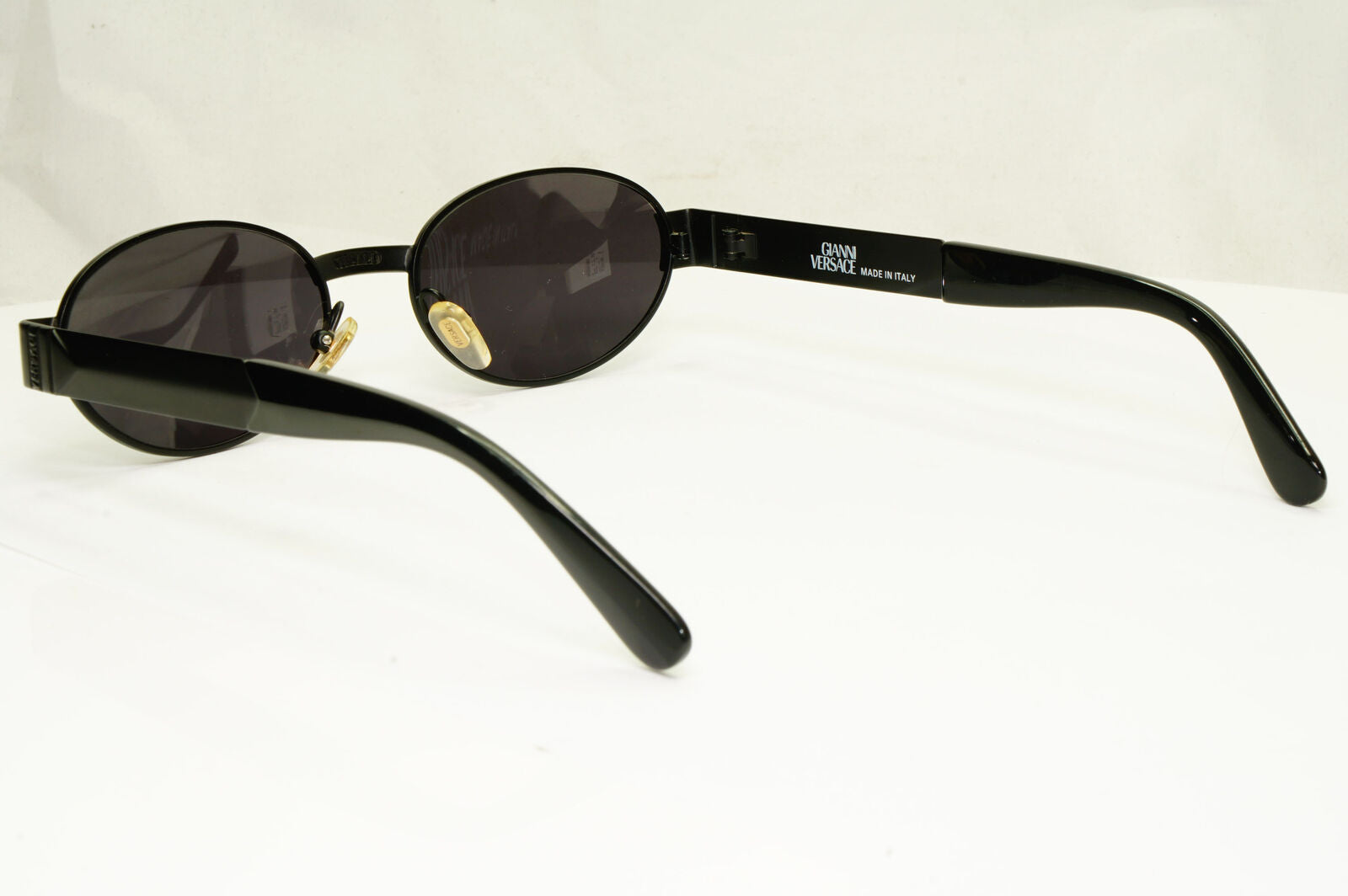 Gianni Versace 1996 Vintage Unisex Black Oval Metal Sunglasses MOD S30 COL 028