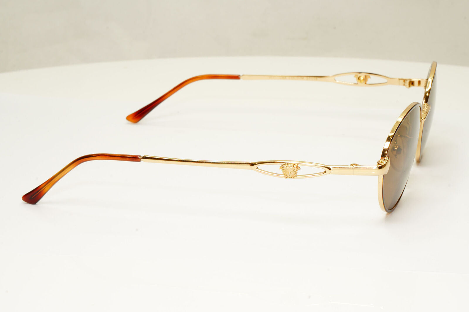 Gianni Versace 1995 Vintage Gold Medusa Brown Metal Sunglasses MOD G84 COL 07M