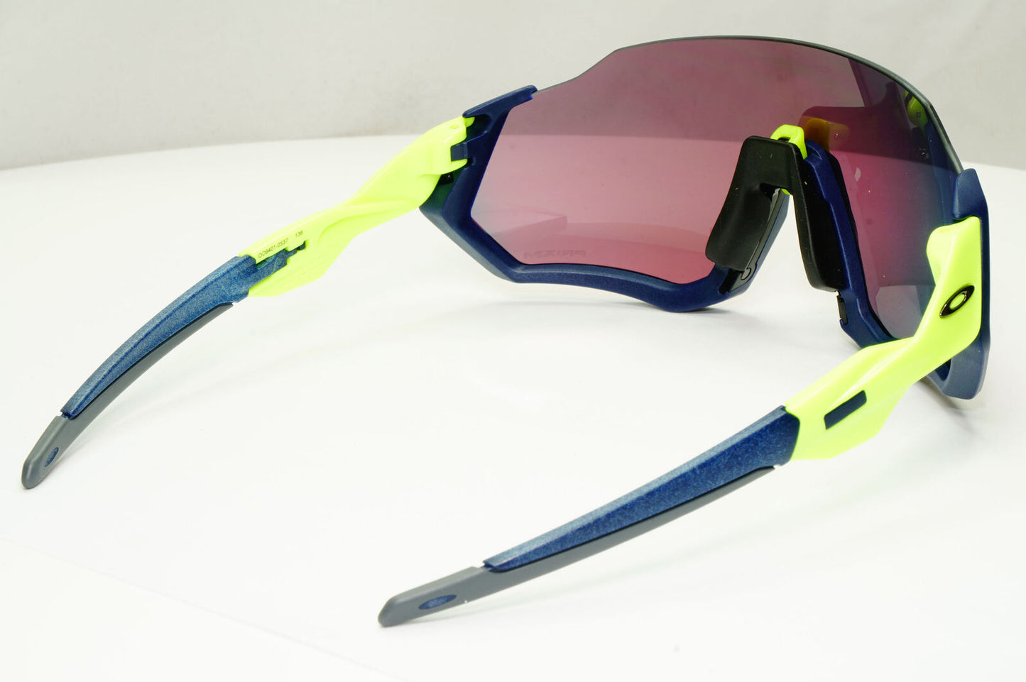 Oakley Flight Jacket Sunglasses Mirror Blue Green Prizm Red Mirror OO 9401 0537