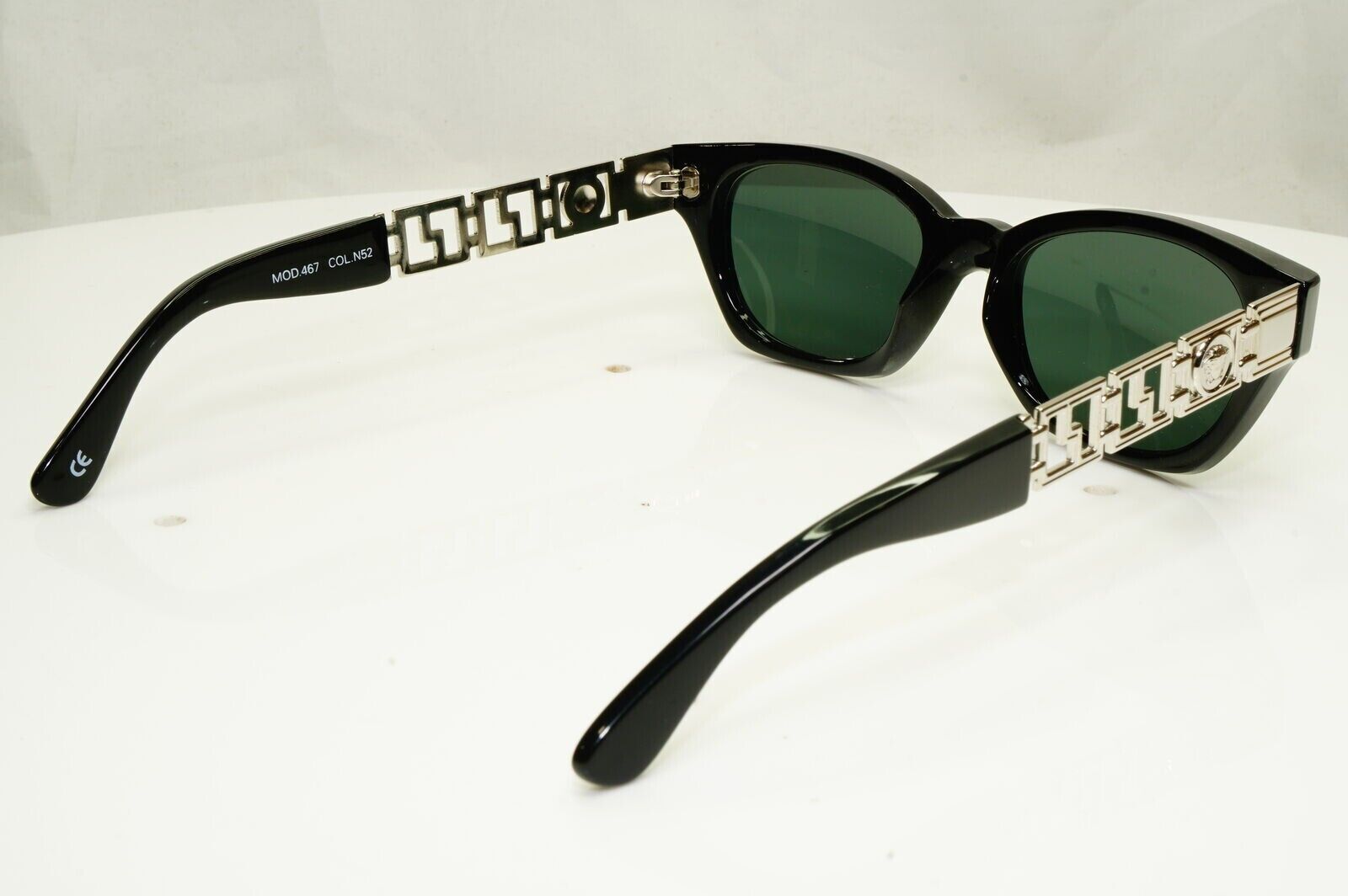 Gianni Versace 1996 Unisex Vintage Silver Medusa Sunglasses MOD 467 COL N52