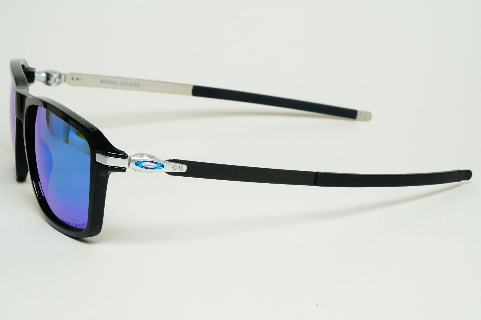 Oakley Sunglasses Wheel House Polarized Blue Black Prizm Sapphire OO 9469 07