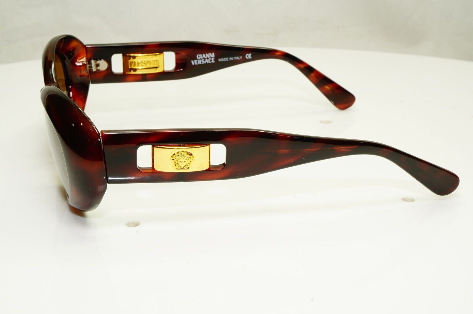 Gianni Versace Sunglasses 1996 Vintage Gold Brown Medusa Oval MOD 475/A COL 900