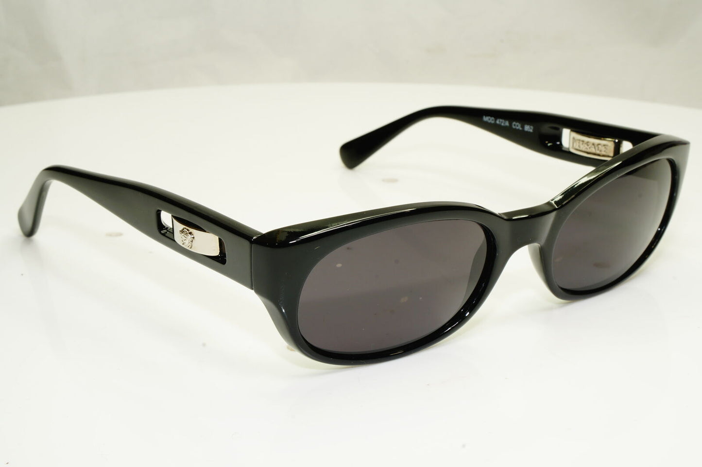 Gianni Versace 1996 Unisex Vintage Black Sunglasses GV MOD 472/A COL 852