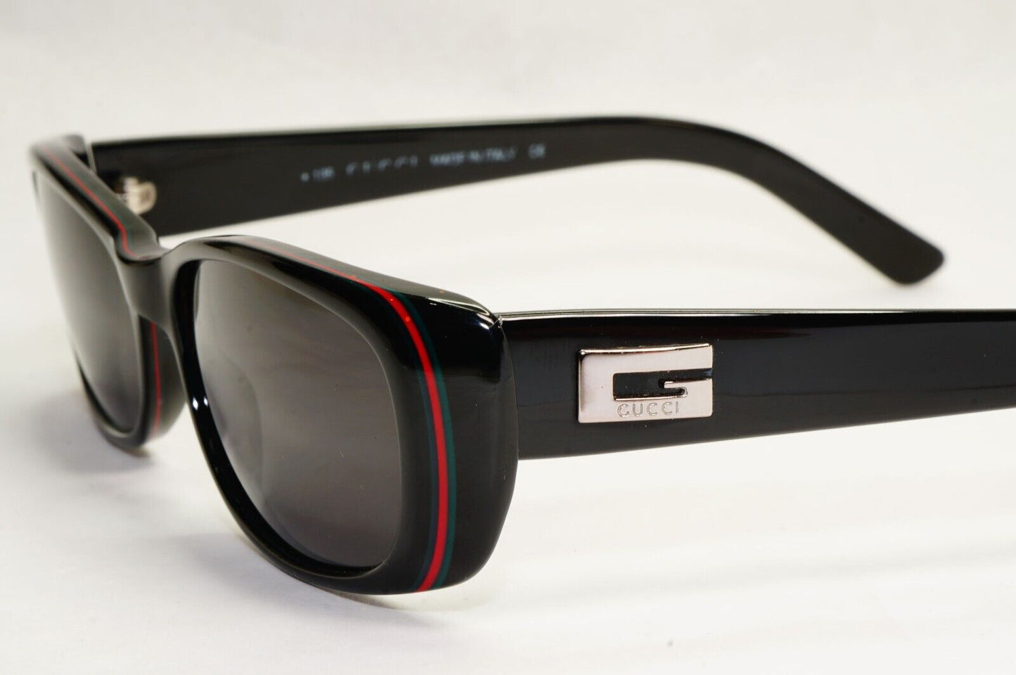 Gucci Sunglasses 1997 Vintage Black Square Red Green Stripe GG 2453/S E5W 270324