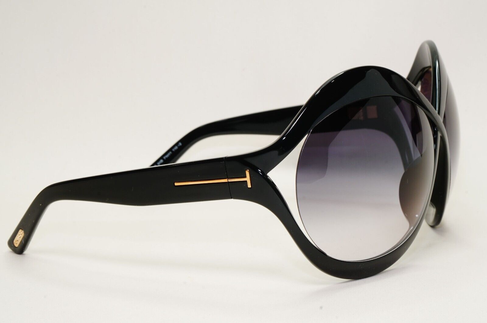 Tom Ford Sunglasses Carine-02 Black Oversized Gradient Large FT0902 TF 902 01B