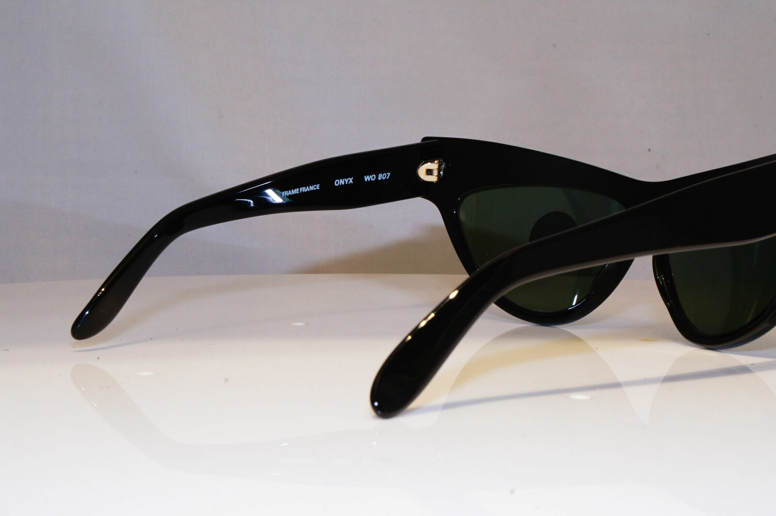 Ray-Ban 1983 Vintage Sunglasses Bausch & Lomb Onyx Hipster Black G15 Green W0807