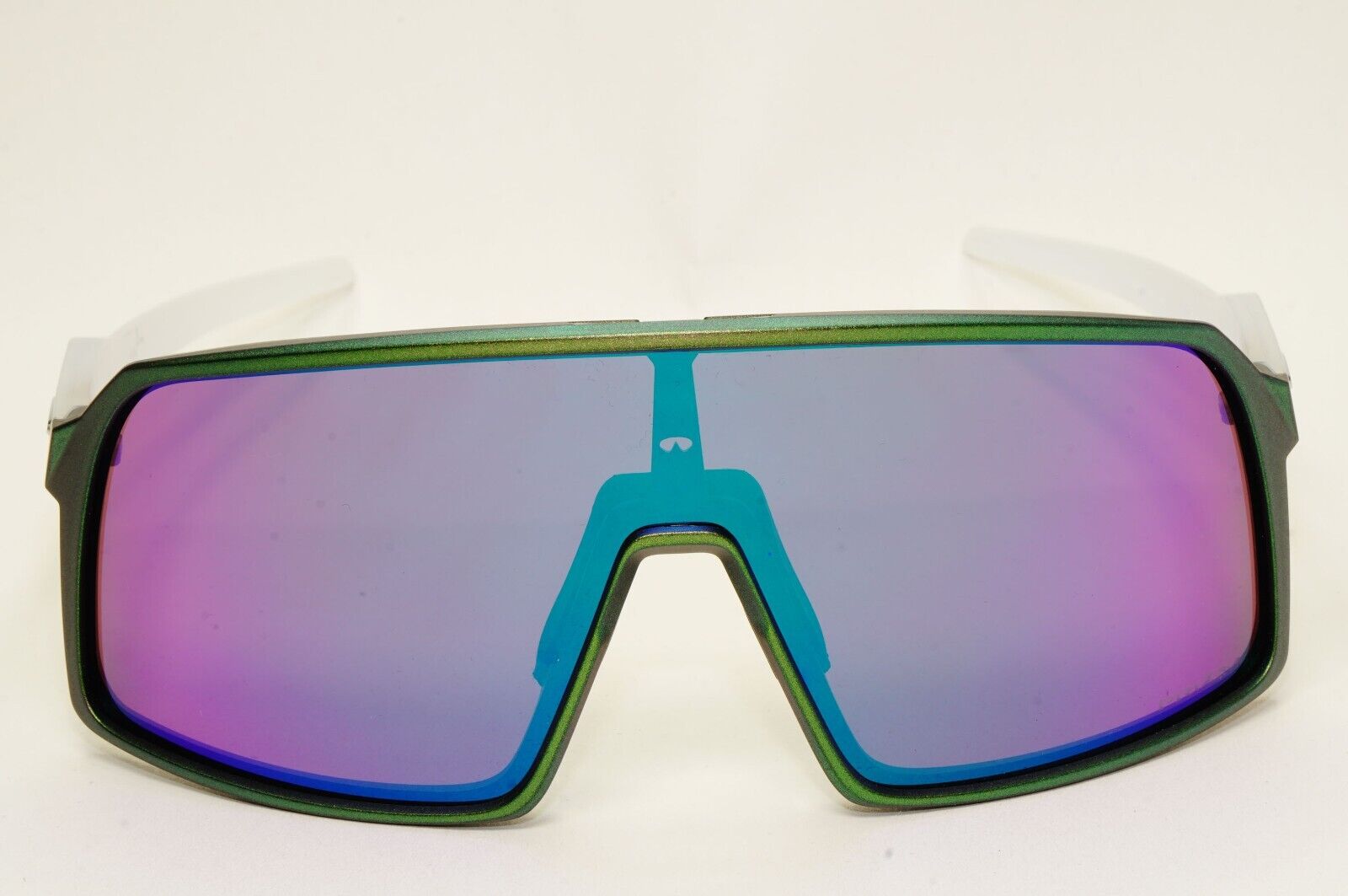 Oakley Sunglasses Sutro A Silver Green Colorshift Prizm Road Jade OO 9406A 06