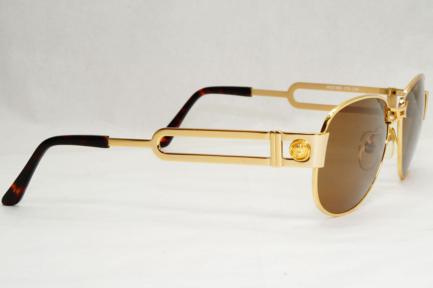 Gianni Versace Sunglasses 1996 Vintage Gold Medusa Pilot MOD S56 COL 030 060324