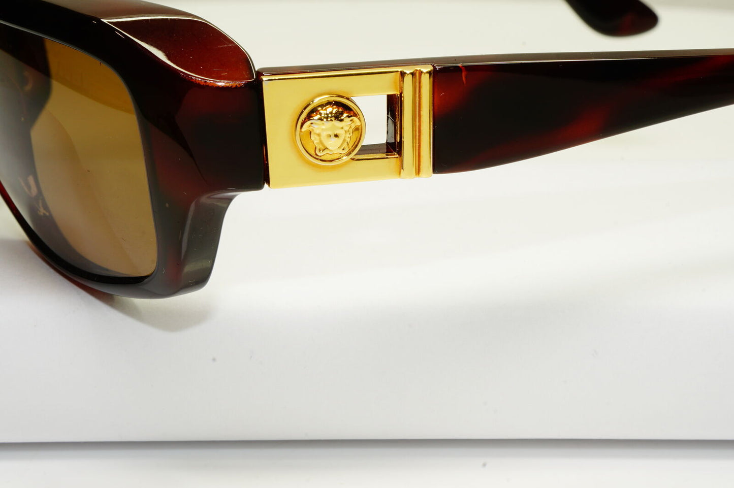 Gianni Versace 1996 Mens Vintage Brown Gold Medusa Sunglasses MOD 412/A COL 900