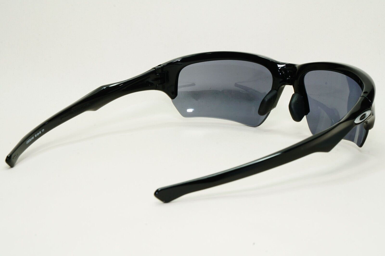 Oakley Sunglasses OO 9372 Black Polished Grey Wrap Flak Beta (A) 01 65mm