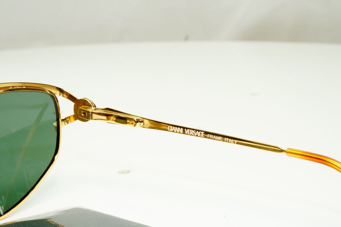 Gianni Versace 1995 Sunglasses Vintage Gold Green Square Metal MOD V95 COL 07M