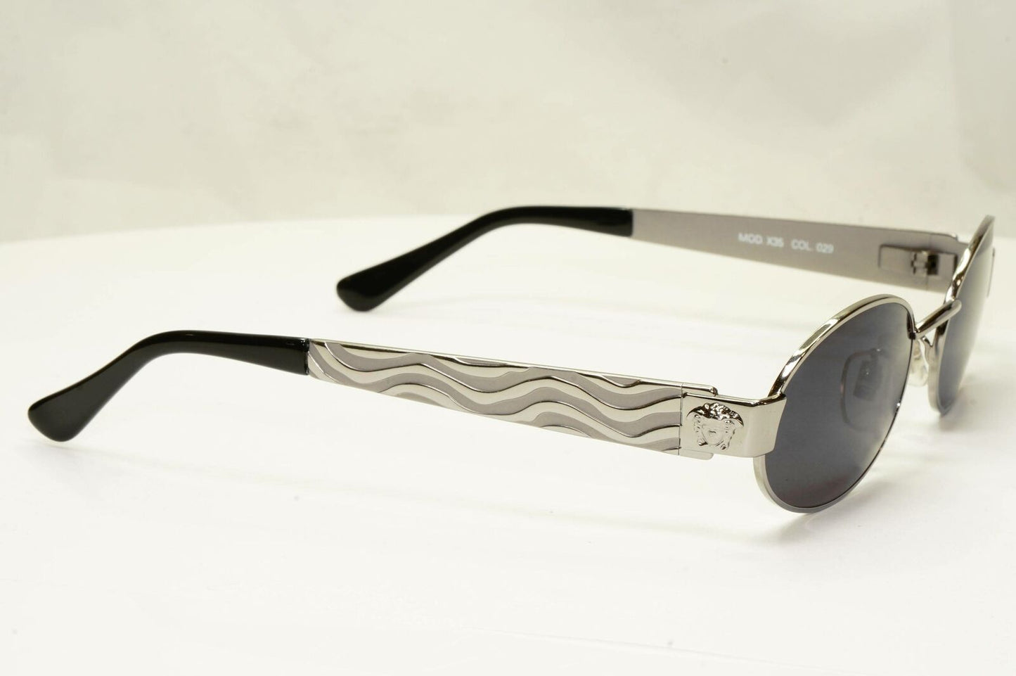 Gianni Versace 1996 Vintage Silver Medusa Oval Metal Sunglasses MOD X35 COL 029