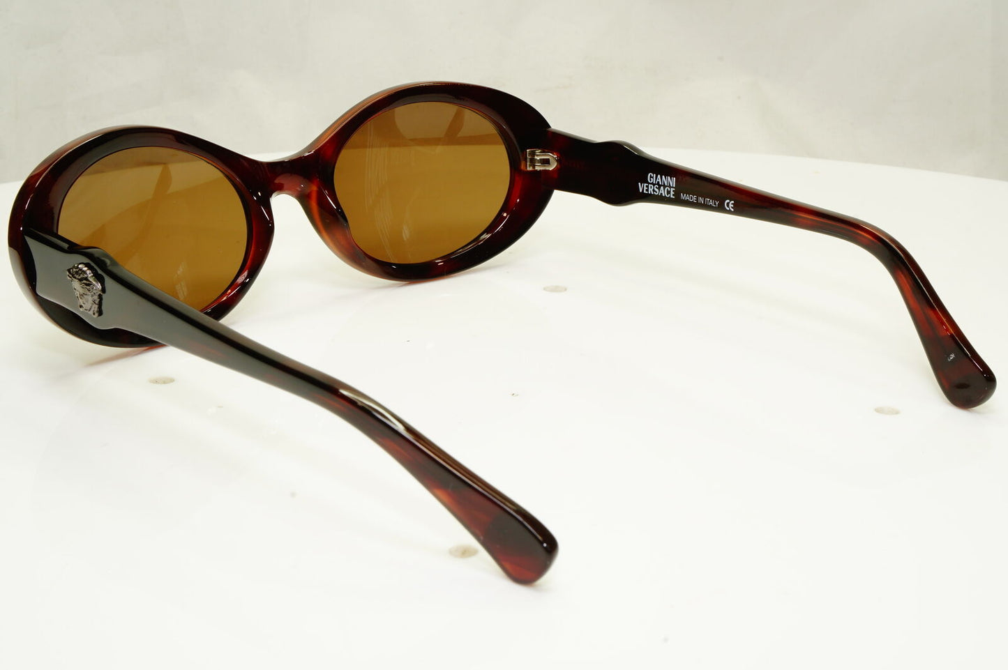 Gianni Versace 1996 Womens Vintage Brown Medusa Oval Sunglasses MOD 342 COL 900