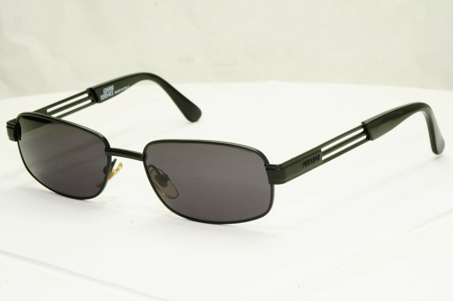 Gianni Versace 1996 Vintage Unisex Black Oval Metal Sunglasses MOD S16 COL 028