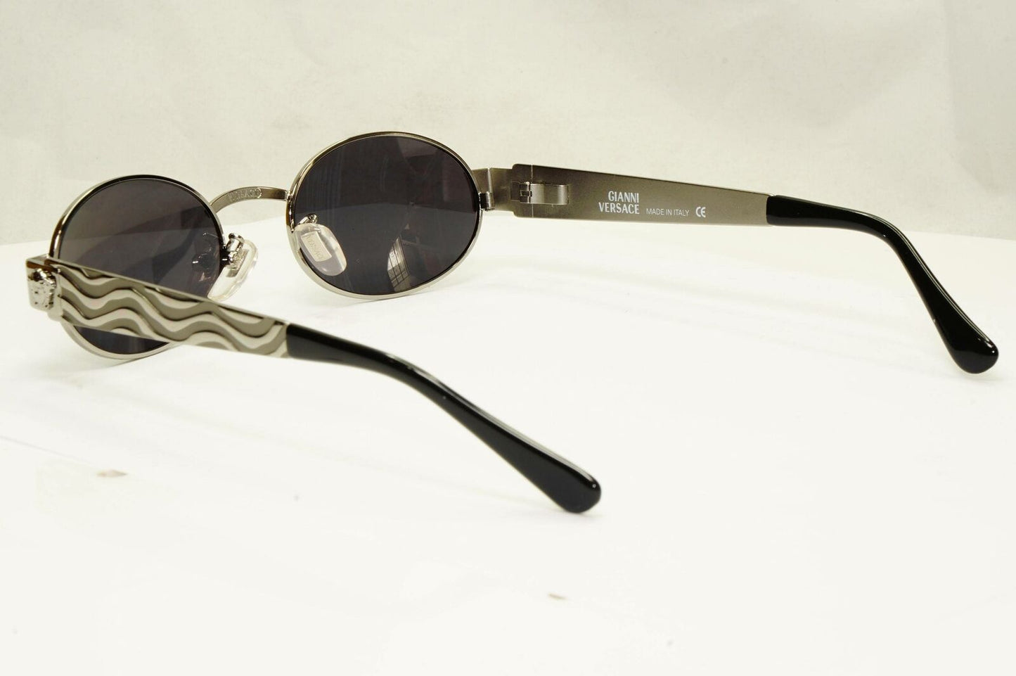 Gianni Versace 1996 Vintage Silver Medusa Oval Metal Sunglasses MOD X35 COL 029