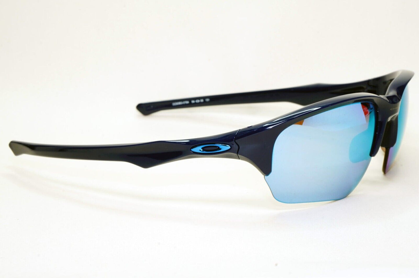 Oakley Sunglasses OO 9363 Polarised Blue Deep Prizm Water Mirror Flak Beta 07 64