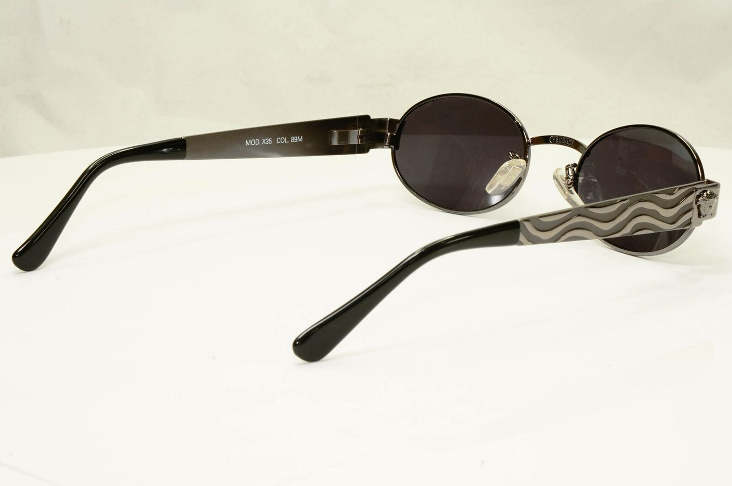 Gianni Versace 1996 Vintage Gunmetal Medusa Oval Sunglasses MOD X35 COL 89M