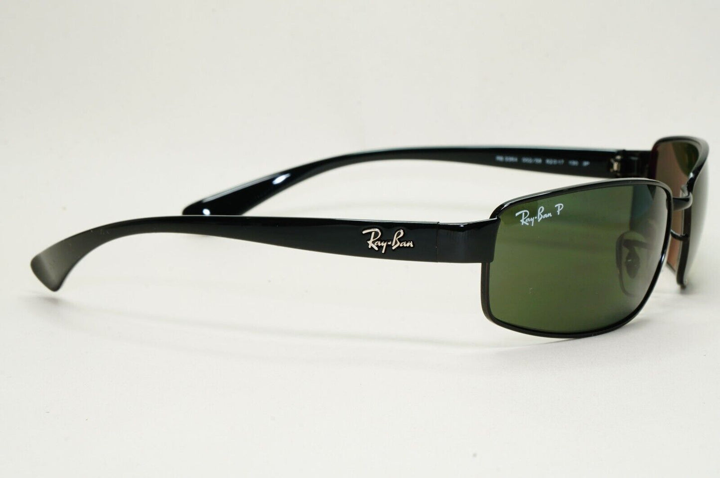 Ray-Ban Sunglasses 2011 Vintage Polarized Black Green Wrap RB 3364 002/58 62mm