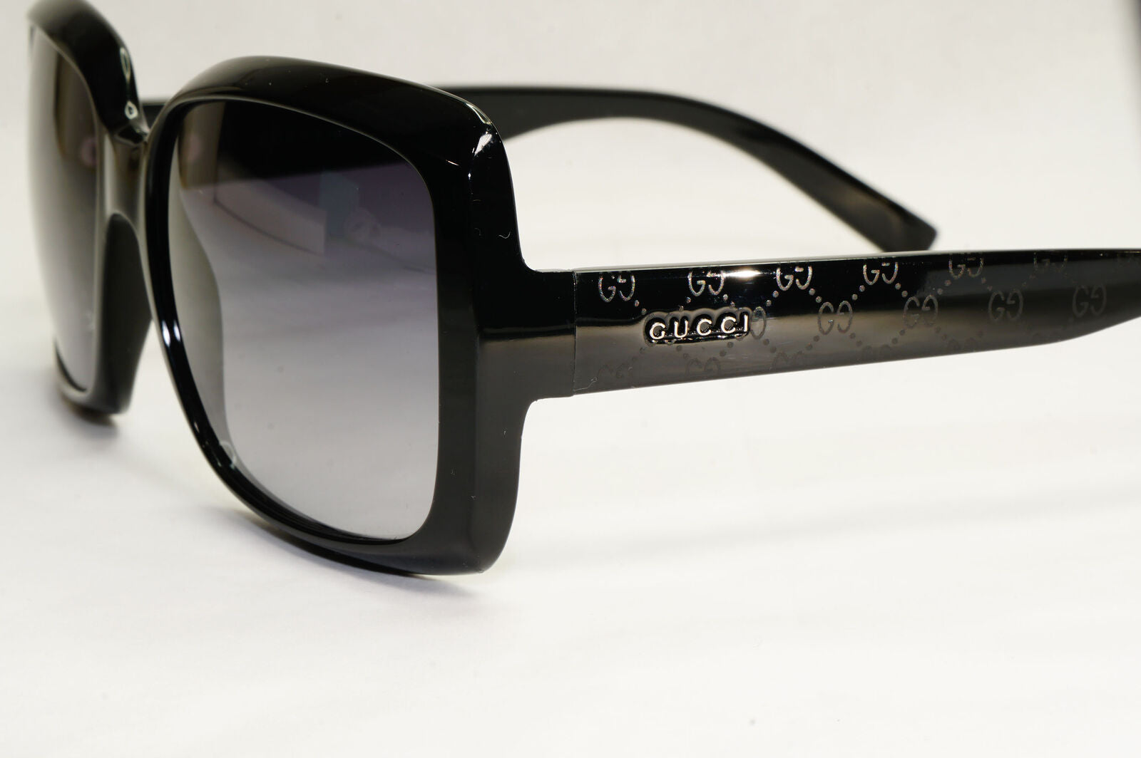 Gucci Sunglasses 2011 Vintage Monogram Black Square GG 3207/S D28H 070224