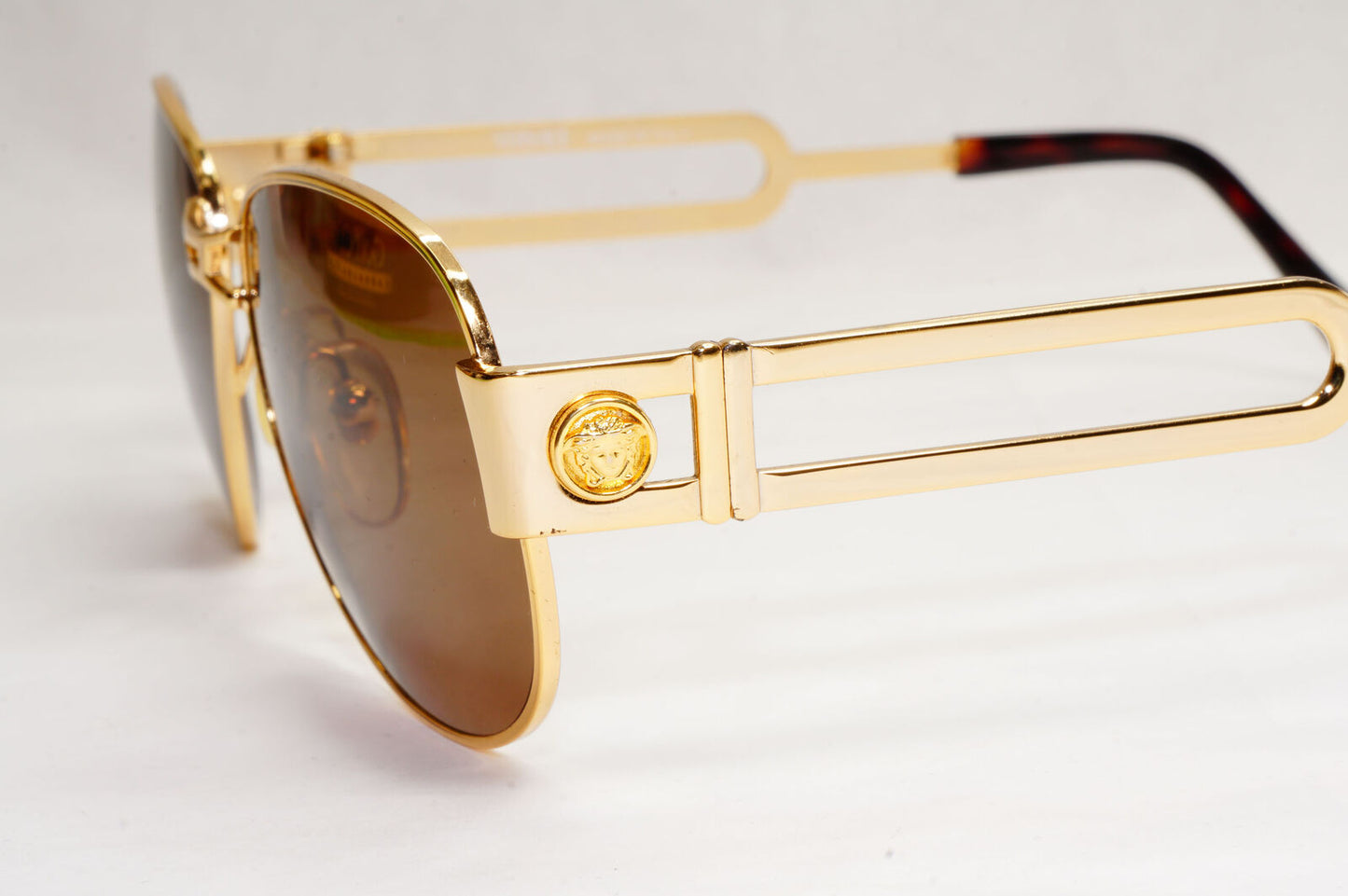 Gianni Versace Sunglasses 1996 Vintage Gold Medusa Pilot MOD S56 COL 030 060324