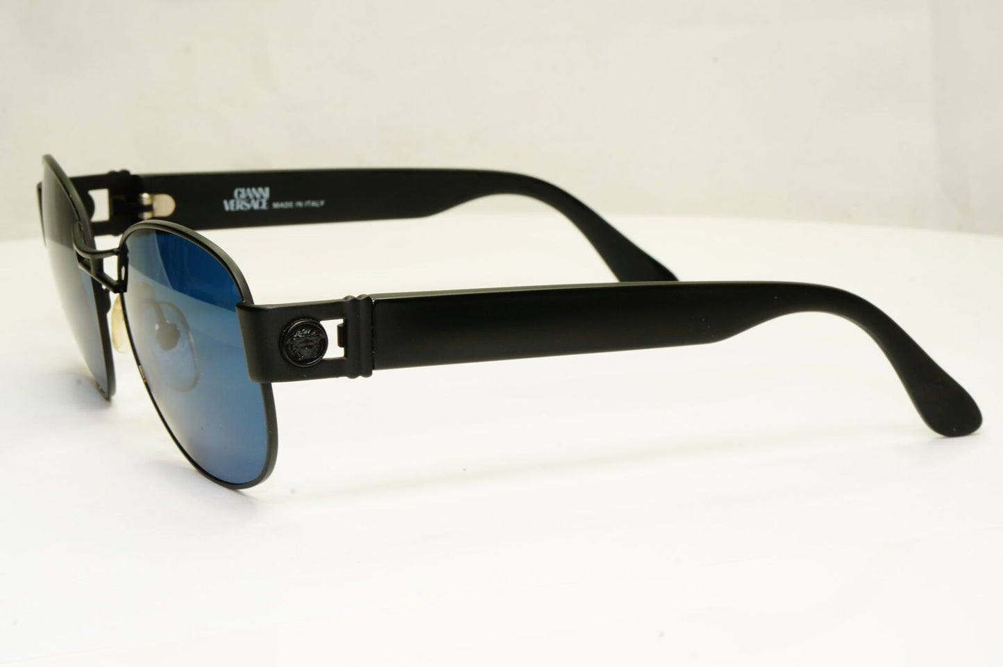 Gianni Versace 1996 Vintage Mens Black Blue Metal Sunglasses MOD S47 COL 028