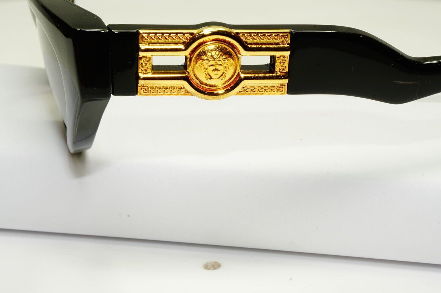 Gianni Versace Sunglasses 1996 Vintage Black Gold Medusa MOD 476/B COL 852