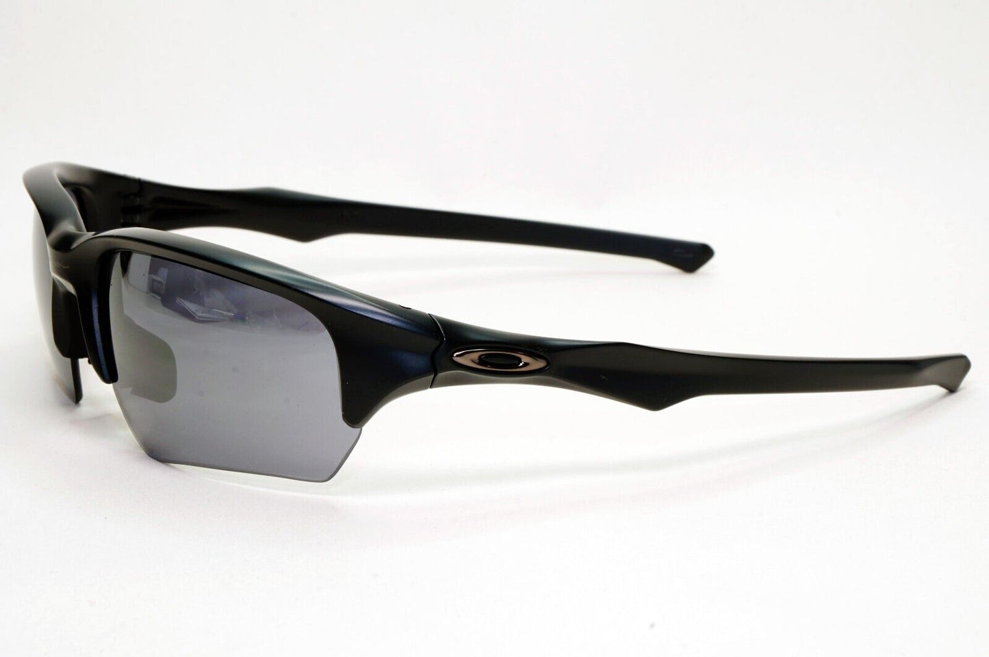 Oakley Sunglasses OO 9372 Black Matte Iridium Grey Mirror Flak Beta (A) 02 65mm