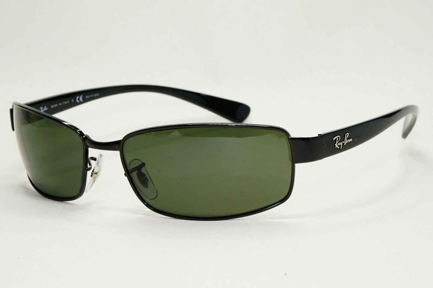 Ray-Ban Sunglasses 2011 Vintage Polarized Black Green Wrap RB 3364 002/58 62mm