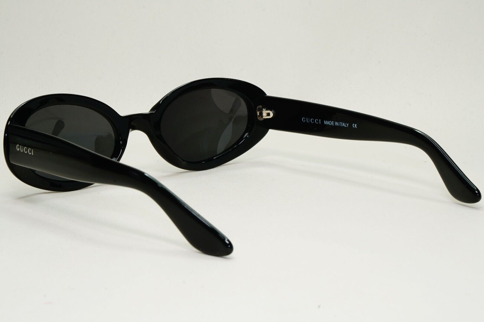 Gucci Sunglasses 1997 Vintage Black Oval Retro GG 2419/S 807 51mm 171024