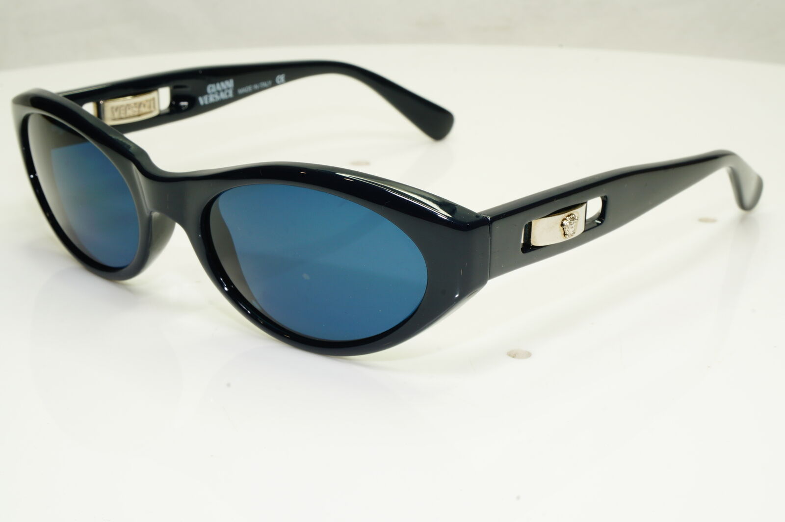 Gianni Versace 1996 Unisex Vintage Blue Medusa Sunglasses MOD 470/B COL 917