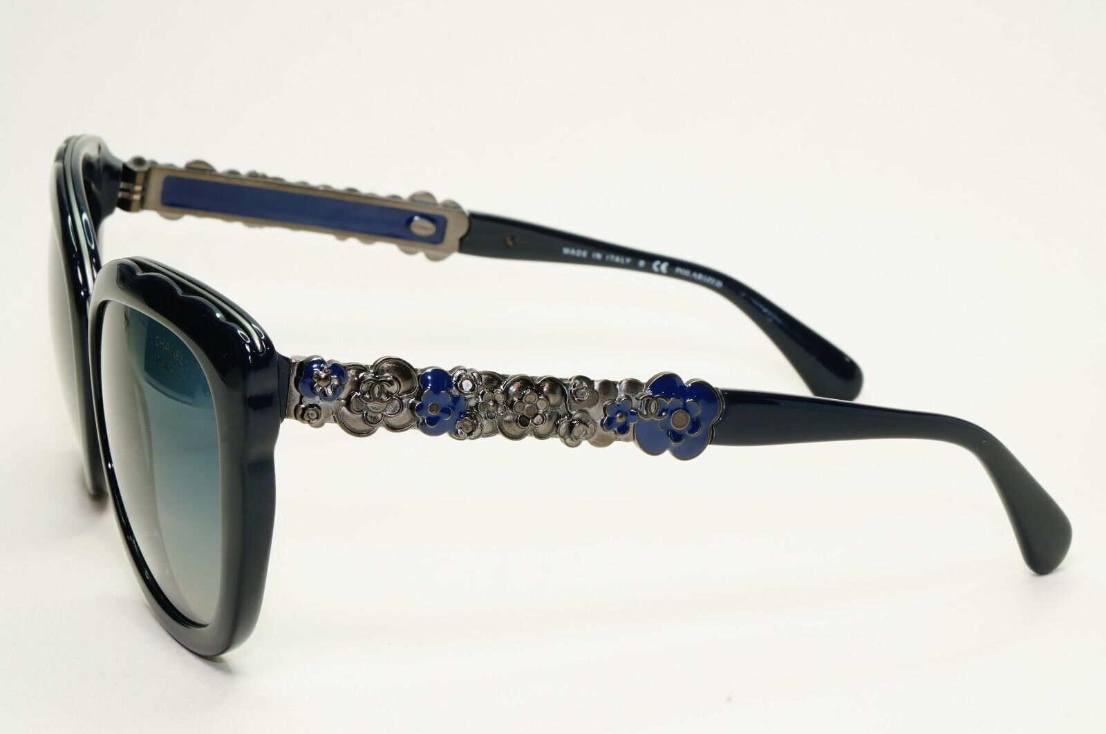 Chanel Sunglasses Polarised Dark Blue Gunmetal Gradient 5356 c.1462/K4 030824